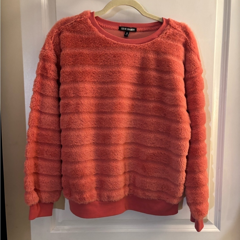 Steve Madden Women's Fuzzy Coral Shirt Sweater Sz M